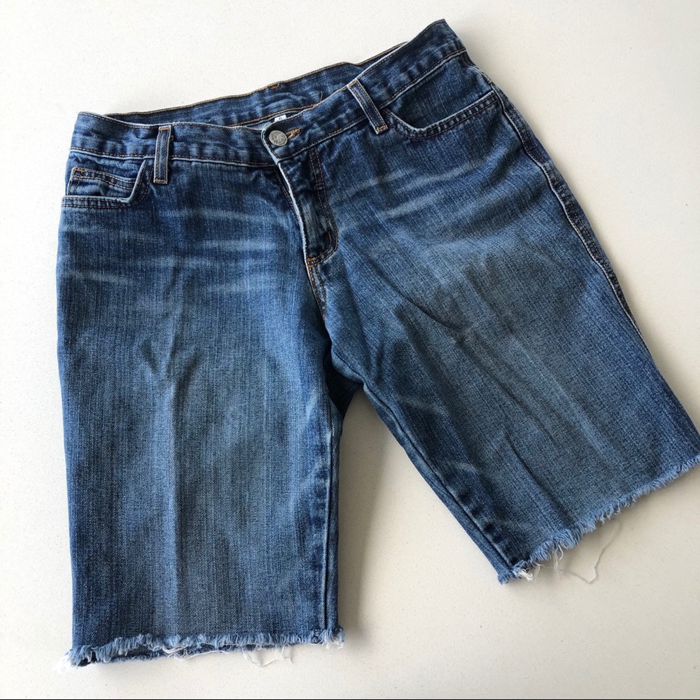 Forever 21 Bermuda Raw Edge Fringe Shorts Size 7